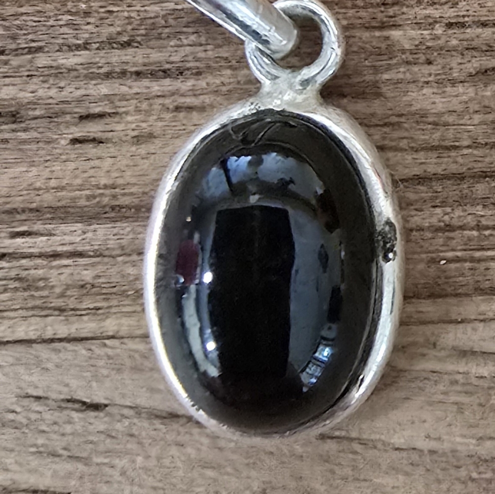 Black Stone Tiny Pendant